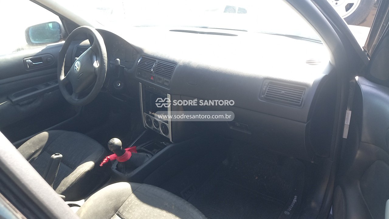 Foto 7 de 13: VOLKSWAGEN - GOLF 2000/2001
