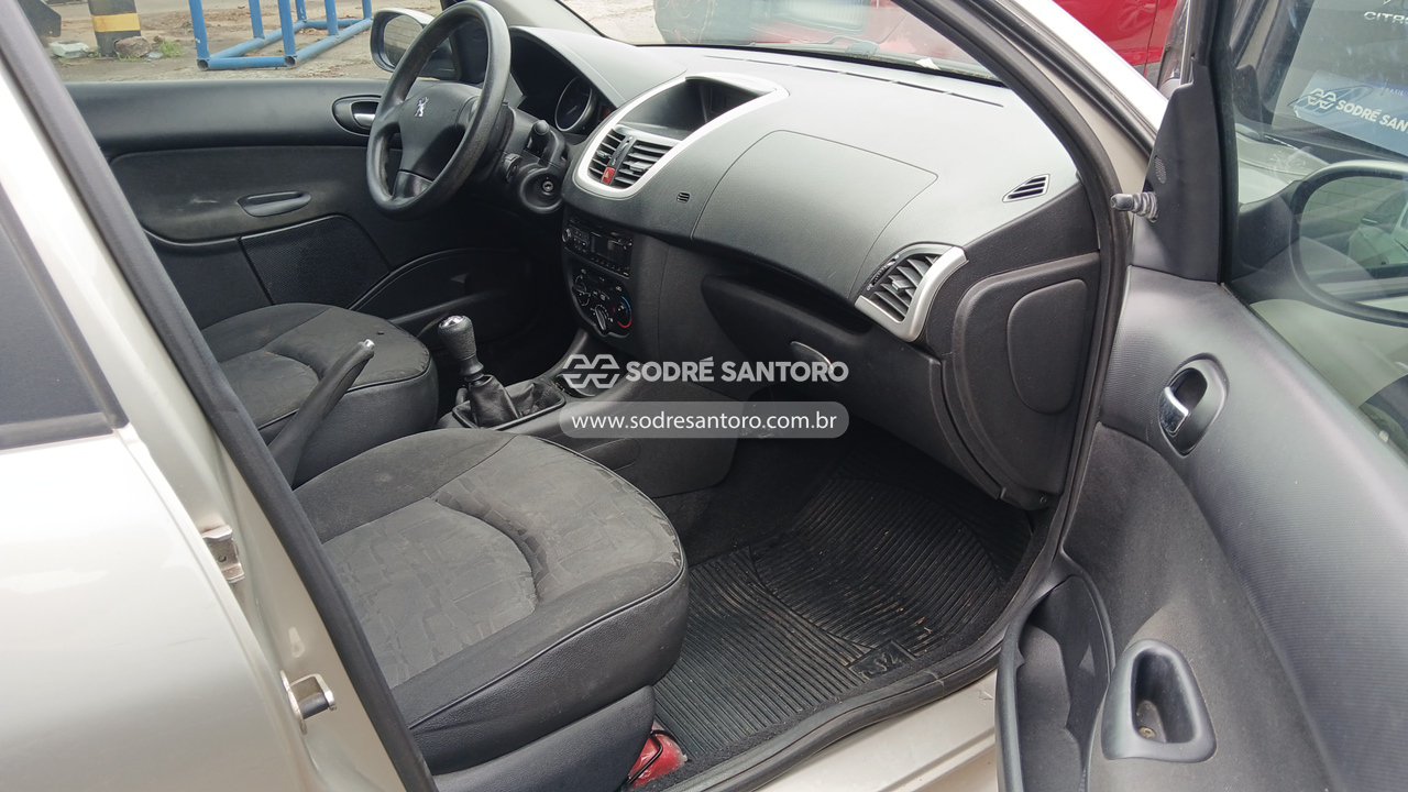 Foto 7 de 11: PEUGEOT - 207 HB XR 2011/2011