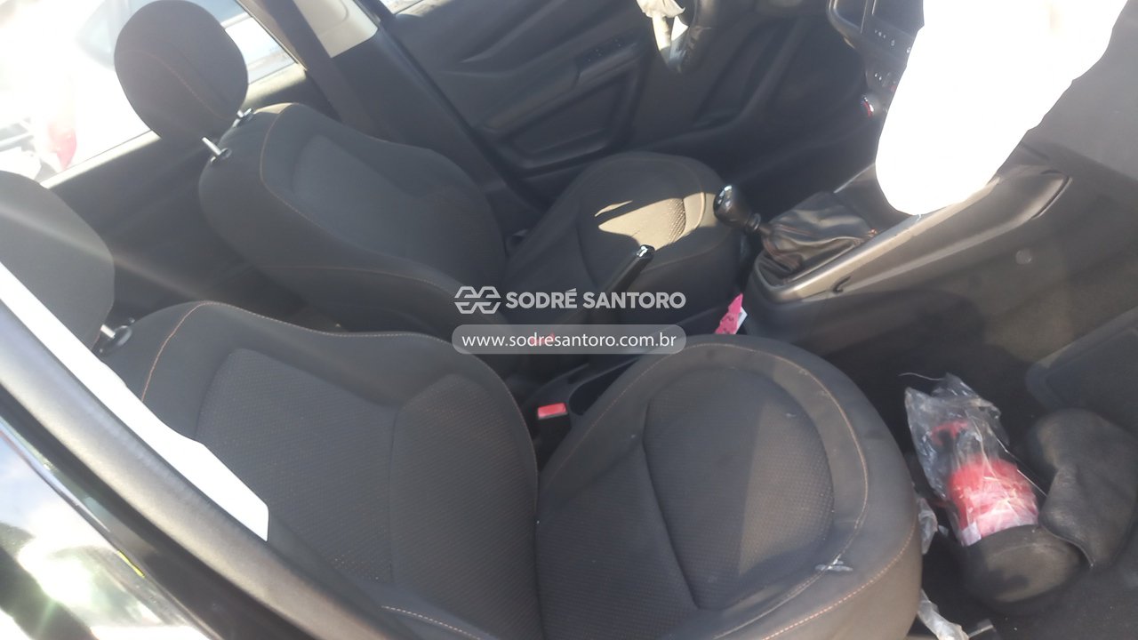 Foto 8 de 13: CHEVROLET - ONIX 1.4MT LTZ 2013/2013