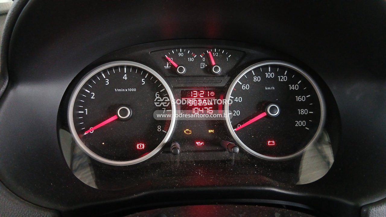 Foto 7 de 13: VOLKSWAGEN - VOYAGE 1.0 2011/2012