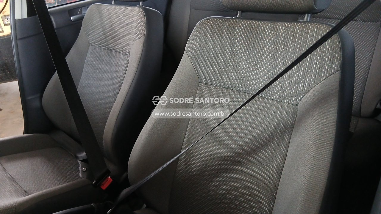 Foto 9 de 13: VOLKSWAGEN - VOYAGE 1.0 2011/2012