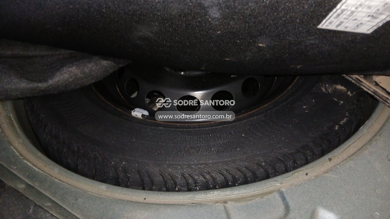 Foto 10 de 13: VOLKSWAGEN - VOYAGE 1.0 2011/2012