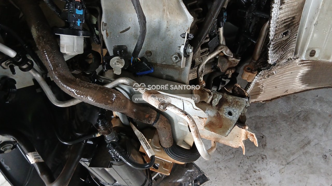 Foto 12 de 13: RENAULT - SANDERO STEP 16 2015/2016