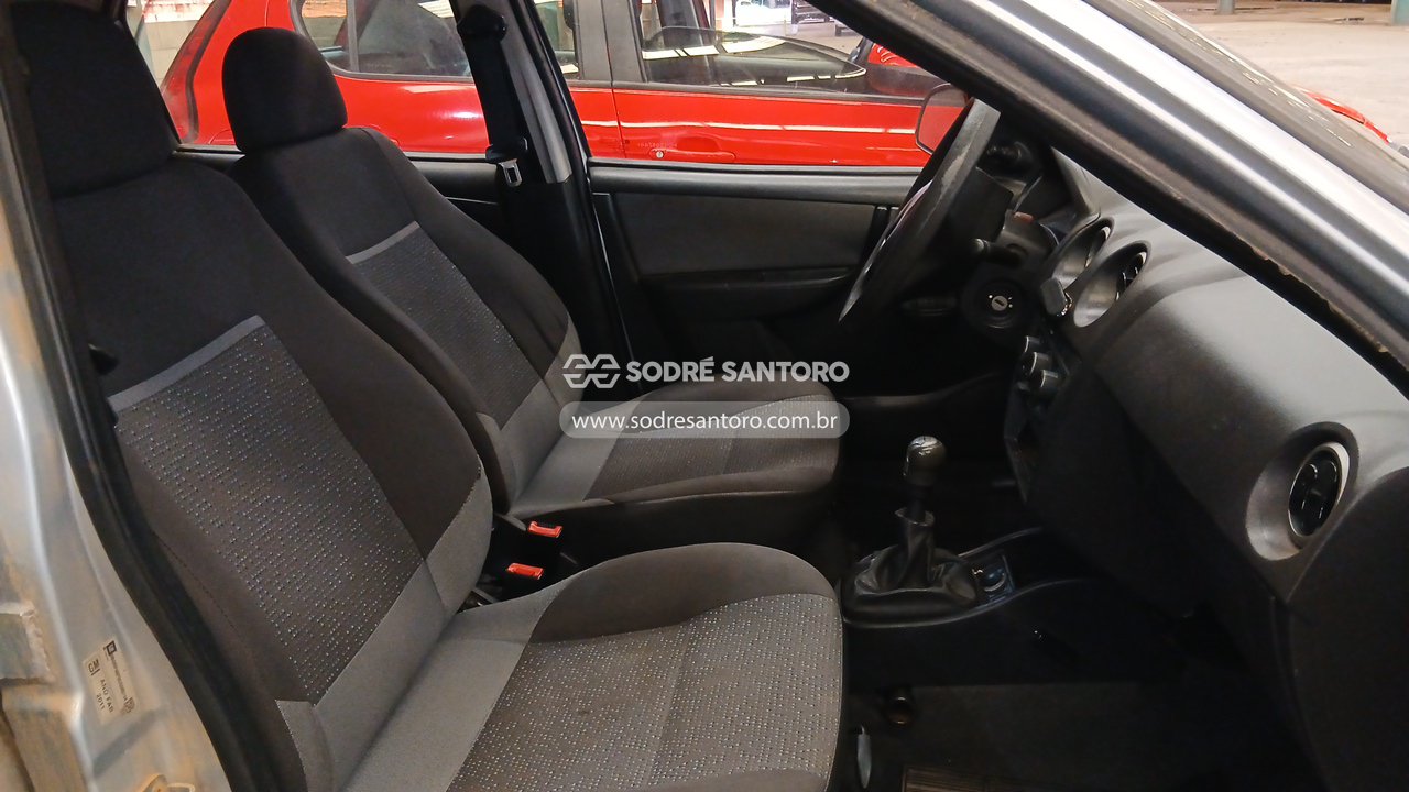 Foto 9 de 12: CHEVROLET - CELTA 1.0L LT 2011/2012