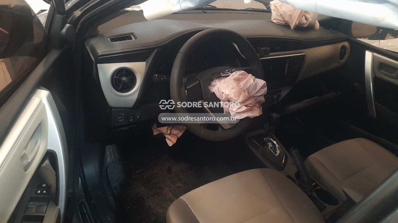 Foto 6 de 13: TOYOTA - COROLLA GLI18 CVT 2017/2018