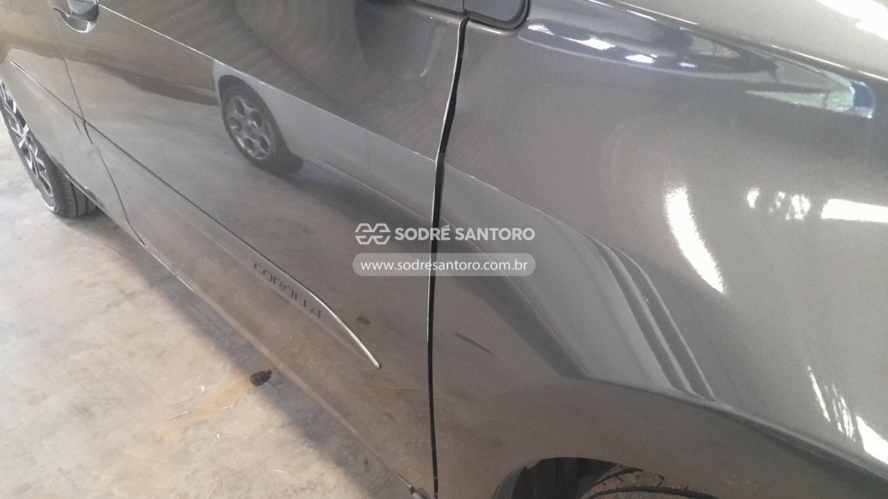 Foto 12 de 13: TOYOTA - COROLLA GLI18 CVT 2017/2018