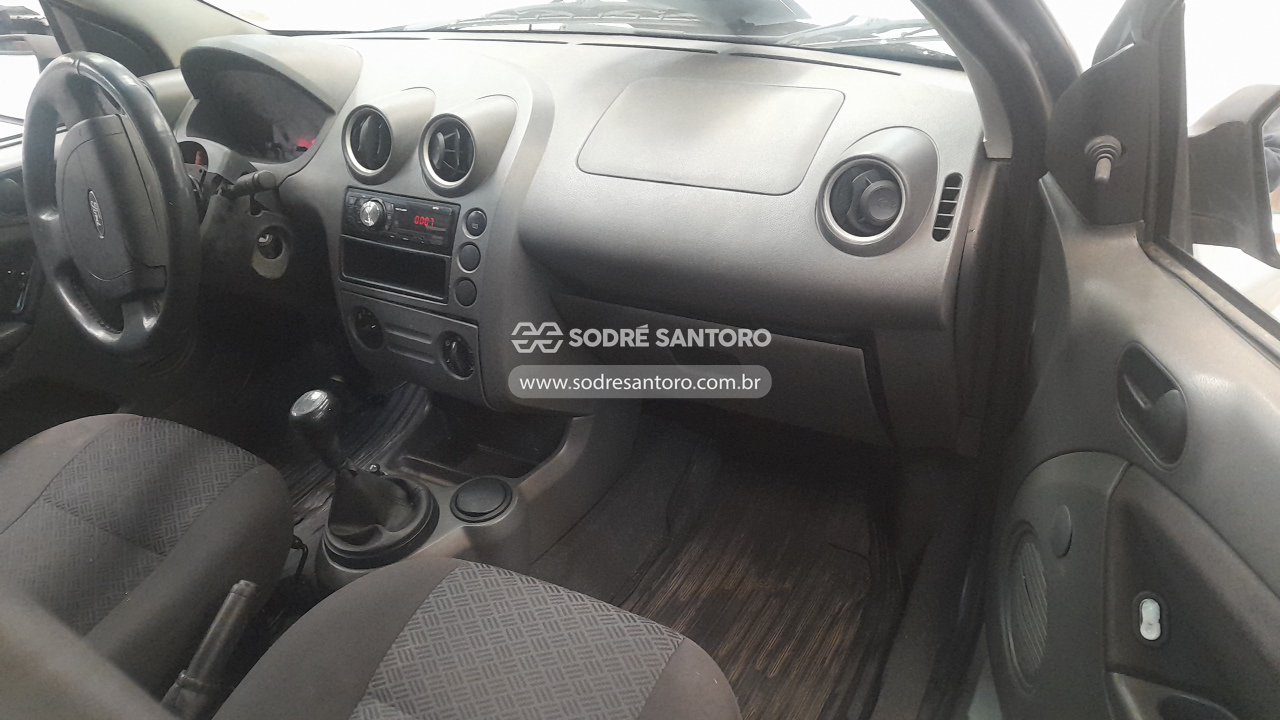 Foto 7 de 13: FORD - FIESTA SEDAN FLEX 2006/2007