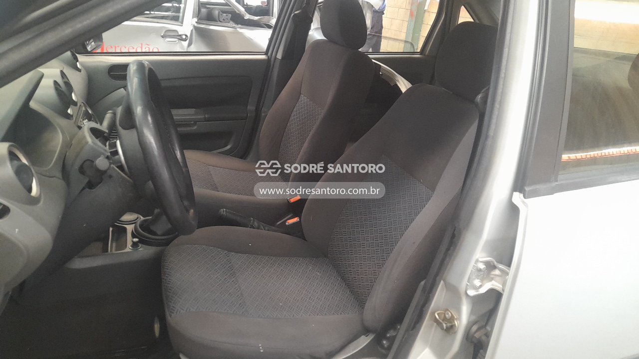 Foto 8 de 13: FORD - FIESTA SEDAN FLEX 2006/2007