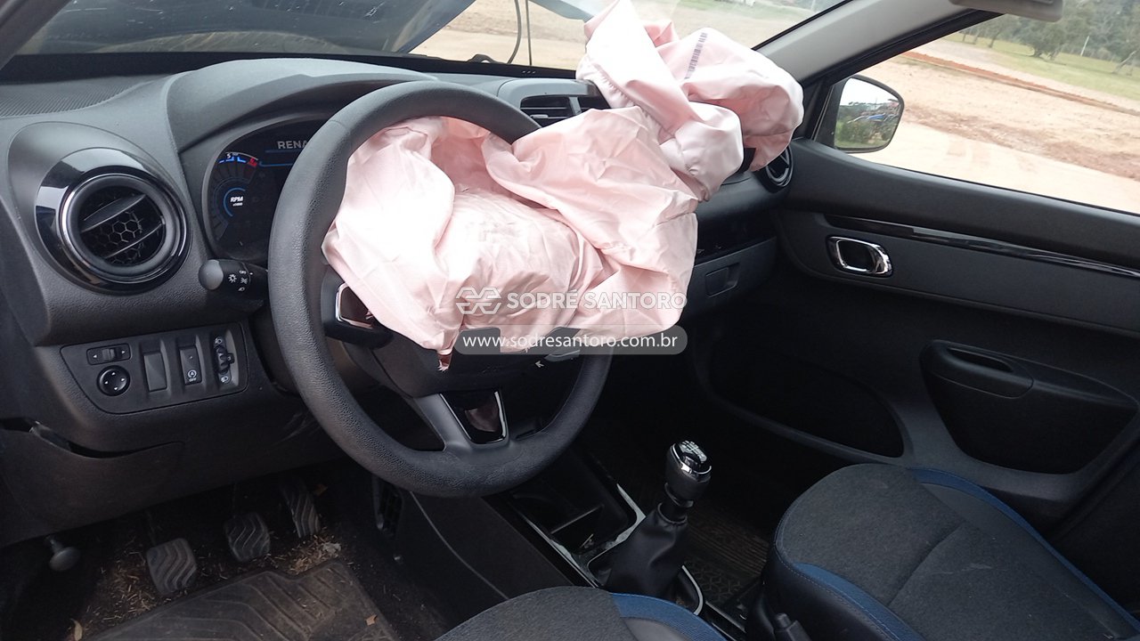 Foto 6 de 13: RENAULT - KWID INTENS 2 2025/2026