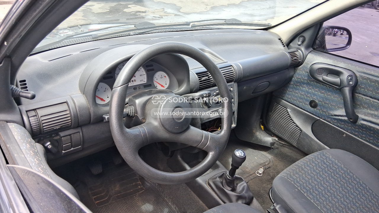 Foto 6 de 9: CHEVROLET - CORSA WIND 2000/2001