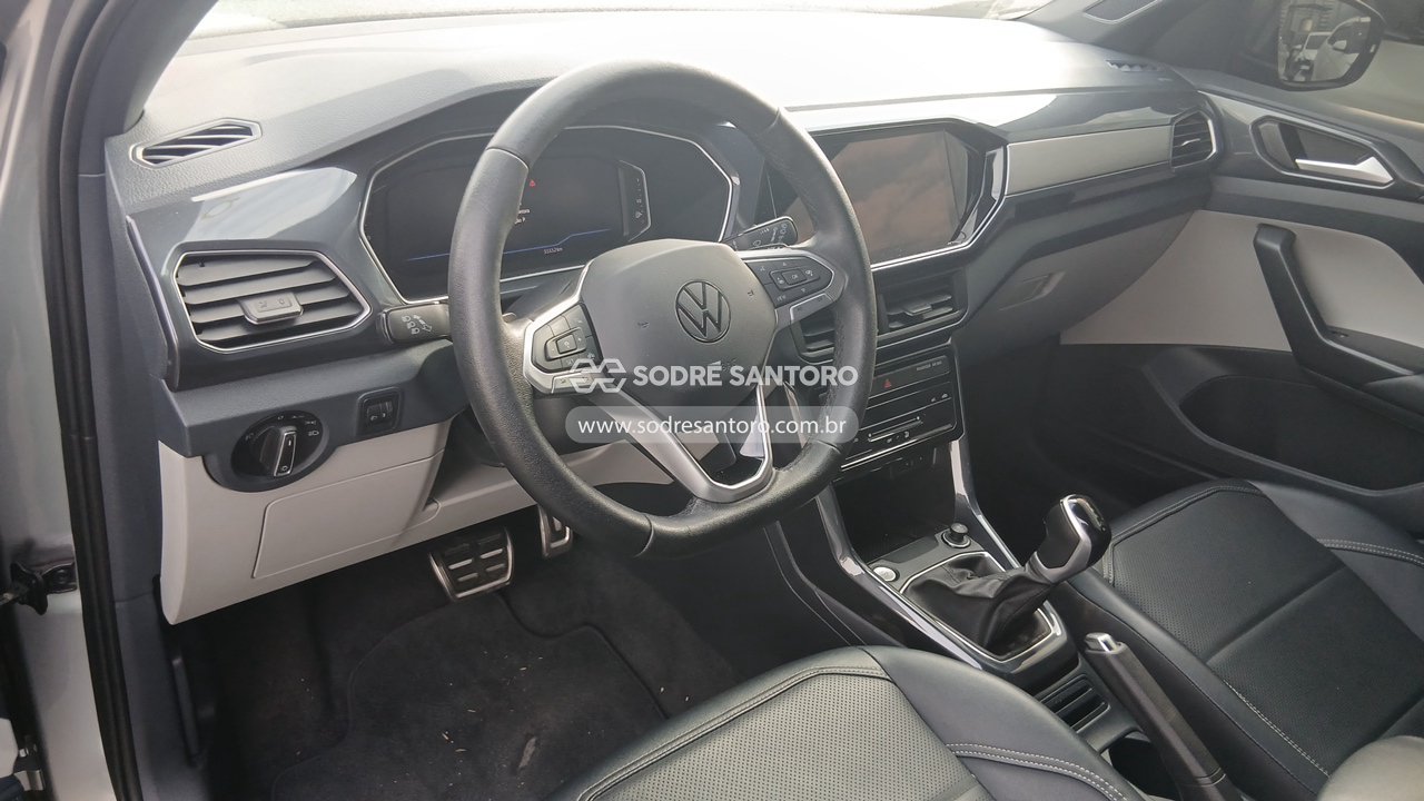Foto 6 de 13: VOLKSWAGEN - T CROSS HL TSI 2023/2024
