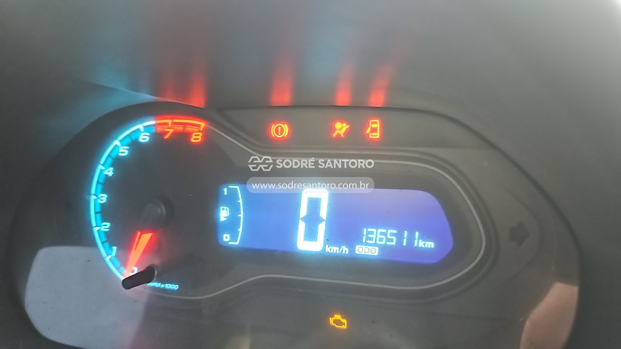 Foto 7 de 13: CHEVROLET - ONIX 1.4MT LT 2014/2015