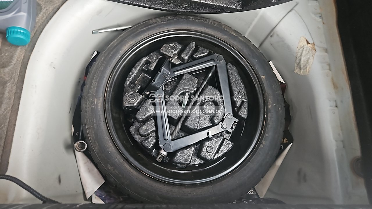 Foto 10 de 13: CHEVROLET - ONIX 1.4MT LT 2014/2015