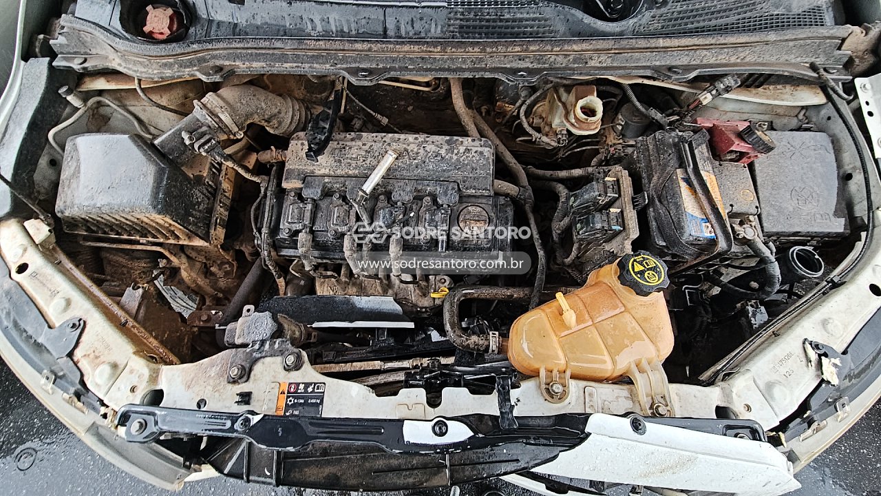 Foto 5: CHEVROLET - ONIX 1.4MT LT 2014/2015