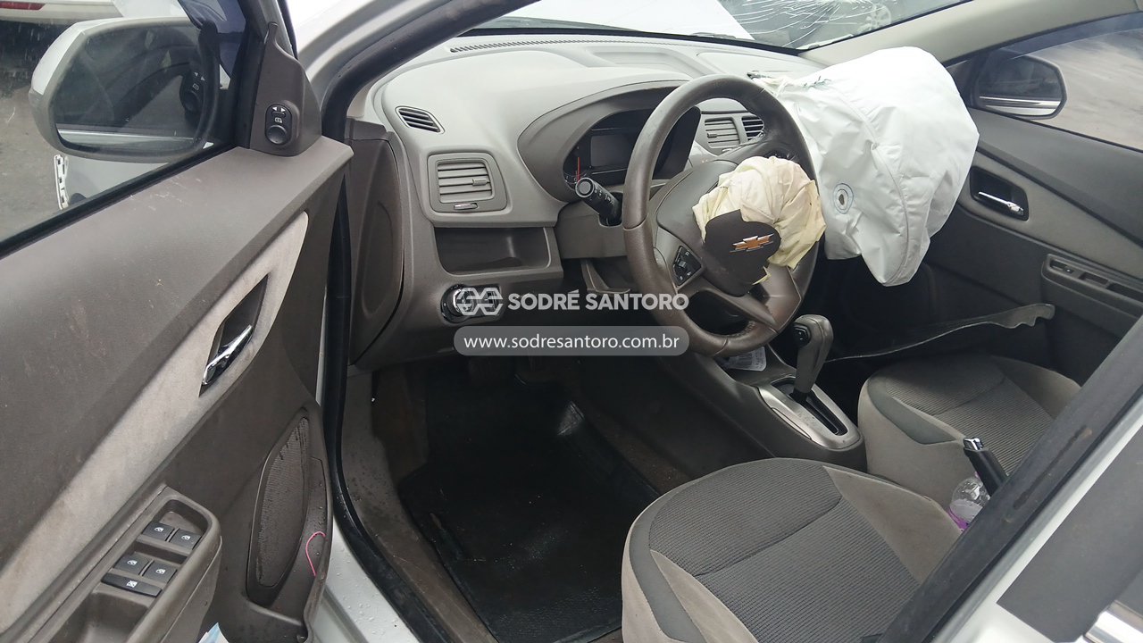 Foto 6 de 13: CHEVROLET - COBALT 1.8 LTZ 2014/2015