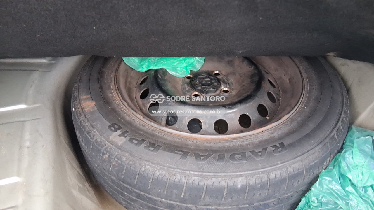Foto 9 de 13: RENAULT - LOGAN EXPR 16 M 2015/2015