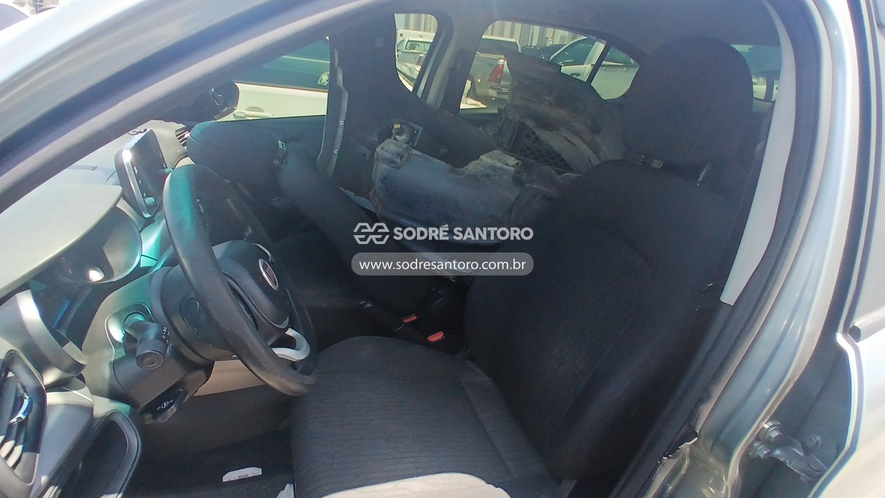 Foto 9 de 13: FIAT - CRONOS DRIVE 1.3 2017/2018