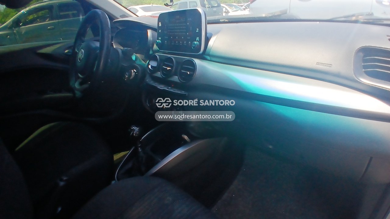 Foto 8 de 13: FIAT - CRONOS DRIVE 1.3 2017/2018