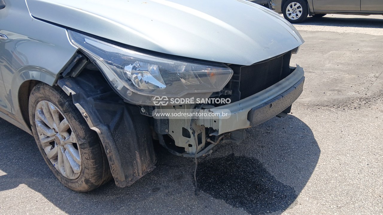 Foto 12 de 13: FIAT - CRONOS DRIVE 1.3 2017/2018