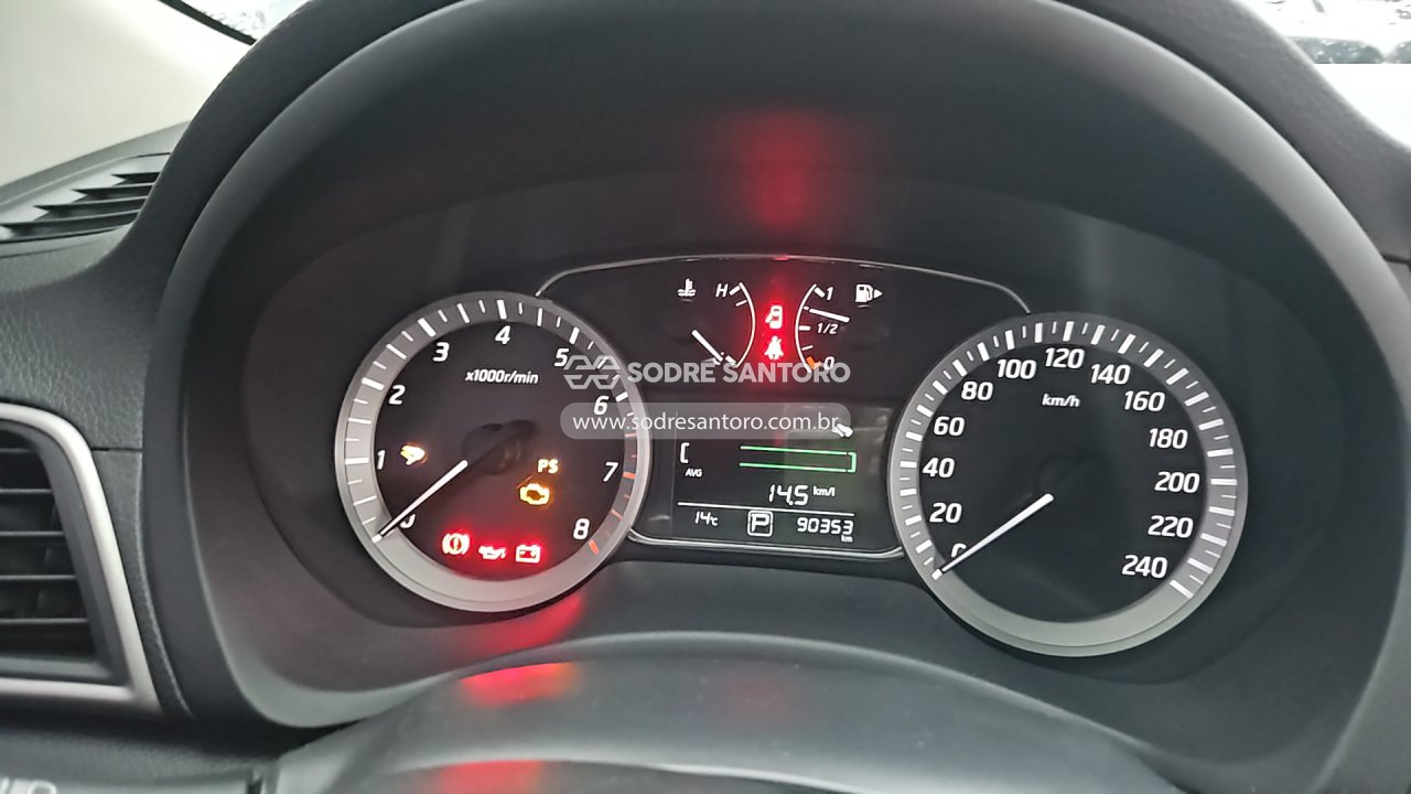 Foto 7 de 13: NISSAN - SENTRA 20SV CVT 2014/2015