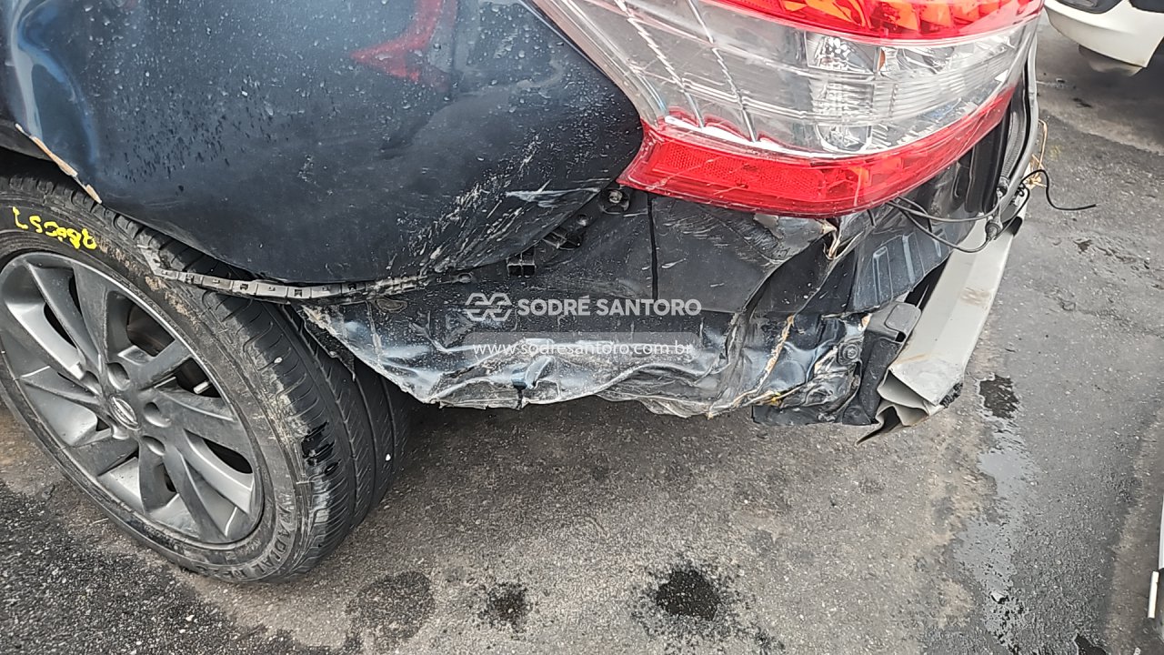 Foto 11 de 13: NISSAN - SENTRA 20SV CVT 2014/2015