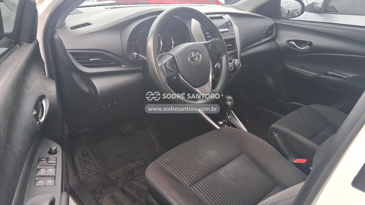 Foto 6 de 13: TOYOTA - YARIS SD XL 15 AT 2018/2019