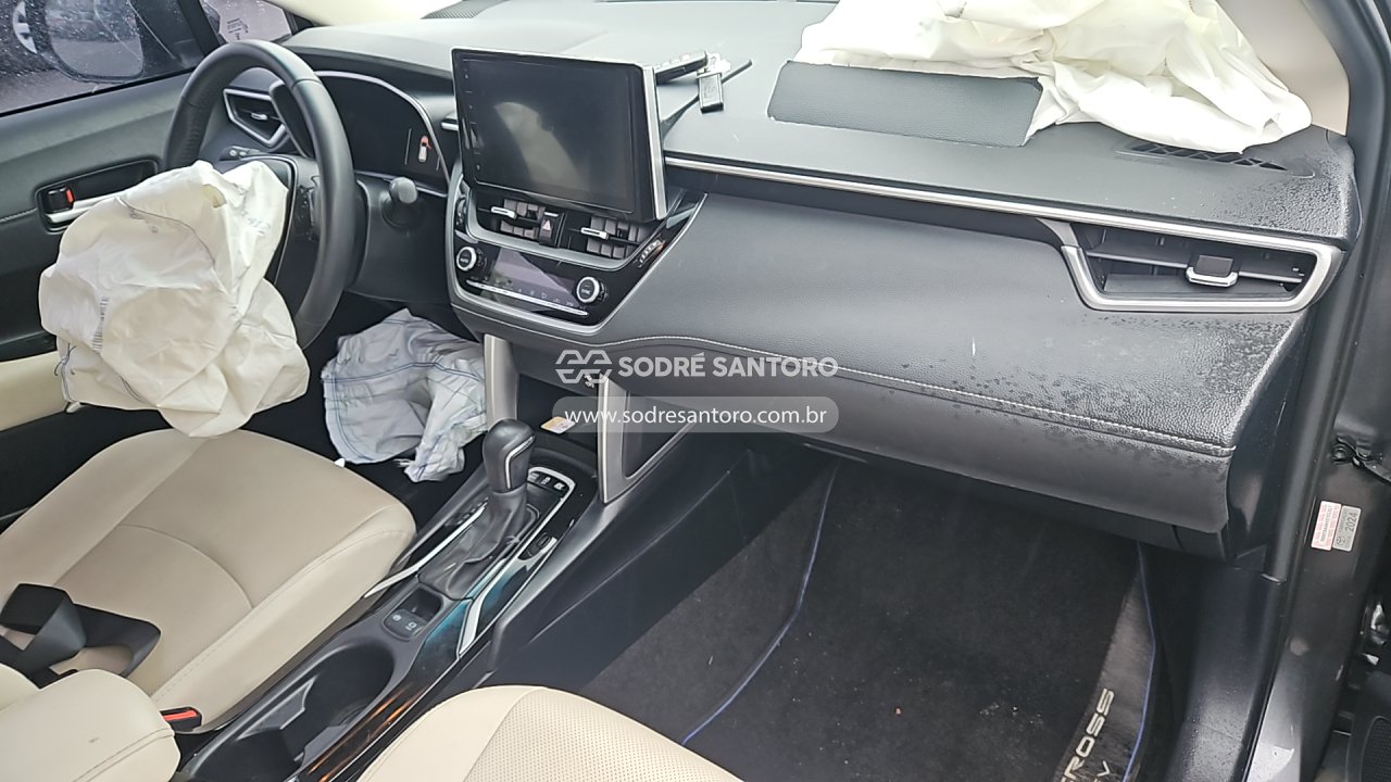 Foto 7 de 13: TOYOTA - COROLLA CROSS XRX HYBRID 2024/2025