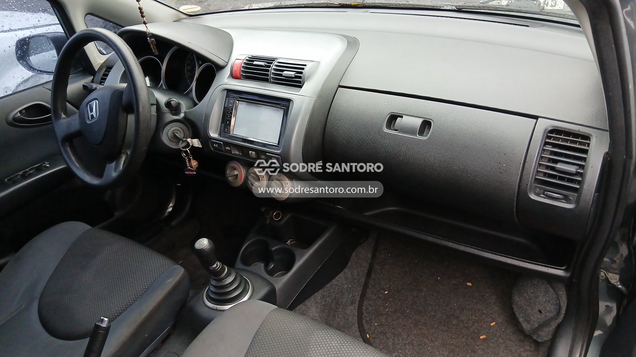 Foto 7 de 13: HONDA - FIT LX 2006/2007