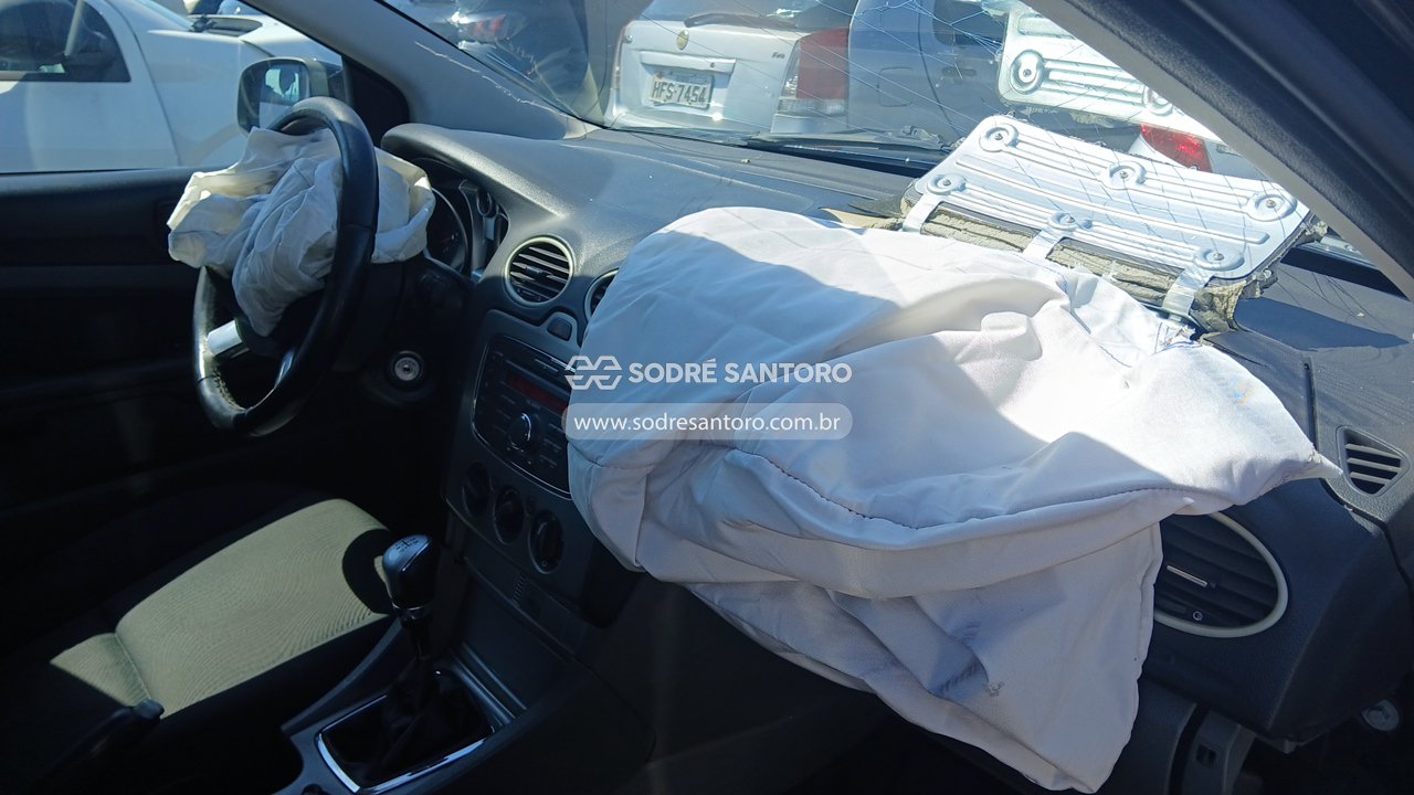 Foto 7 de 8: FORD - FOCUS HC FLEX 2010/2011
