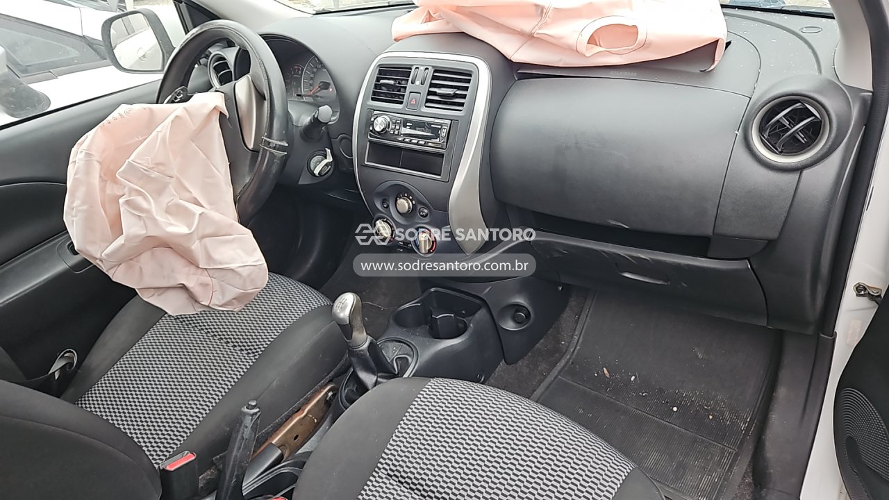 Foto 8 de 13: NISSAN - MARCH 10S 2017/2018