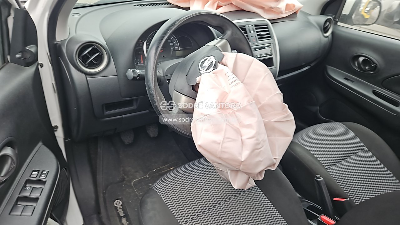 Foto 6 de 13: NISSAN - MARCH 10S 2017/2018