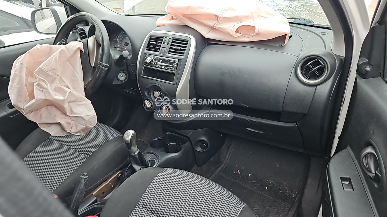 Foto 11 de 13: NISSAN - MARCH 10S 2017/2018