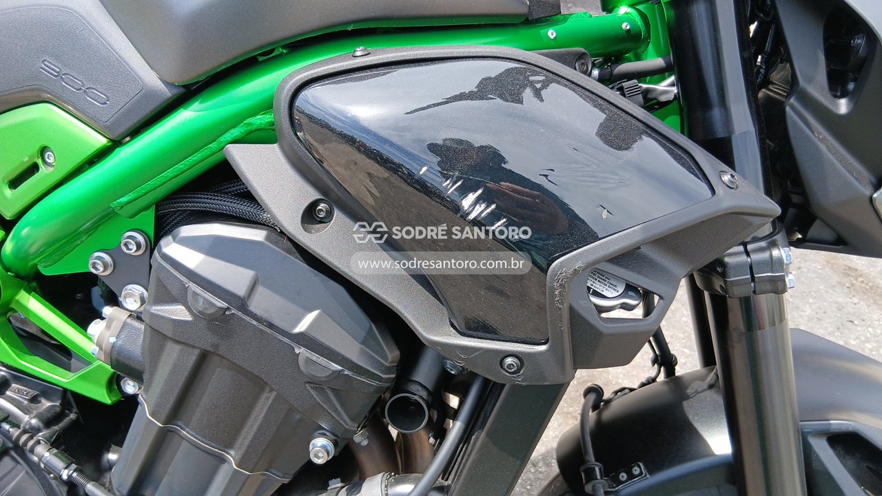 Foto 12 de 13: KAWASAKI - Z900 2025/2026