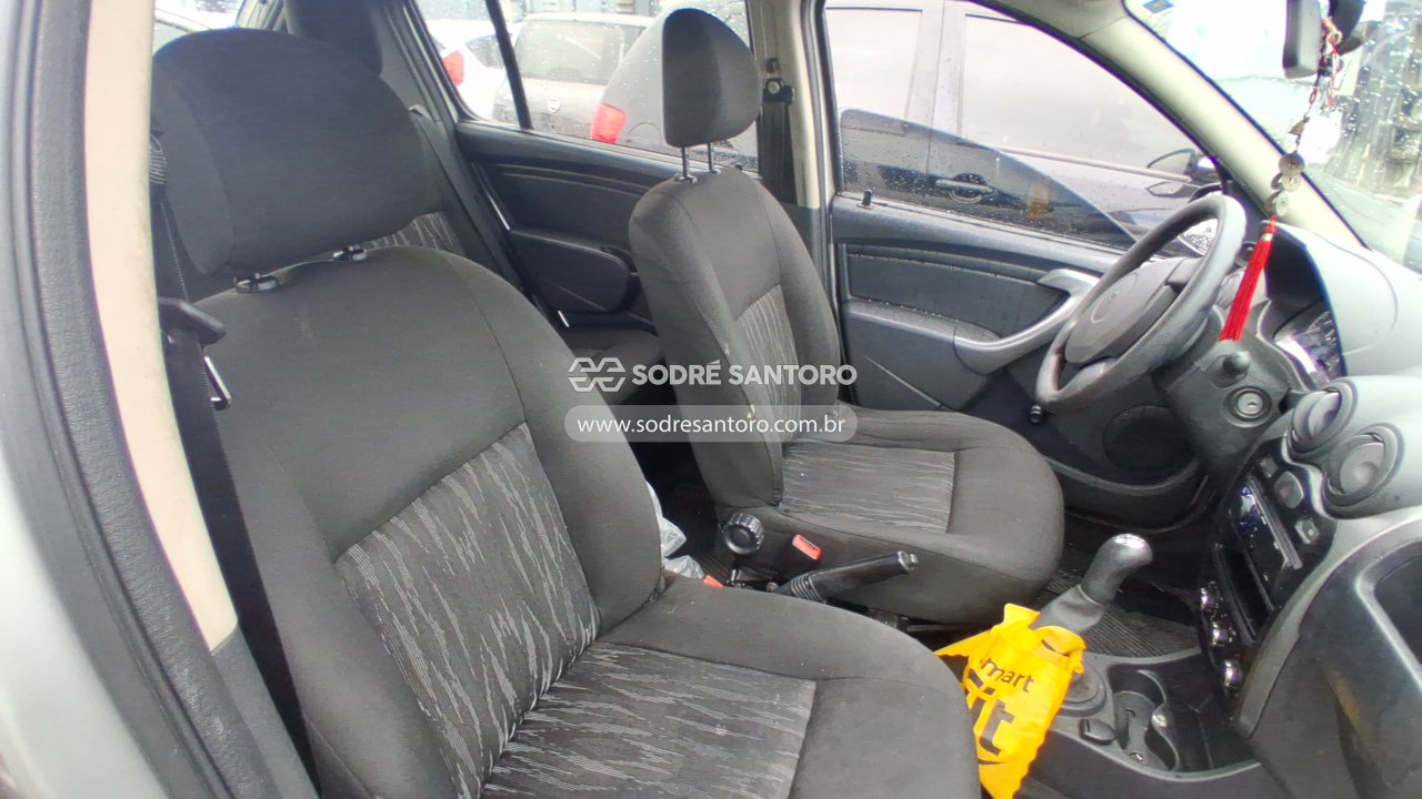 Foto 9 de 10: RENAULT - SANDERO 2013/2013