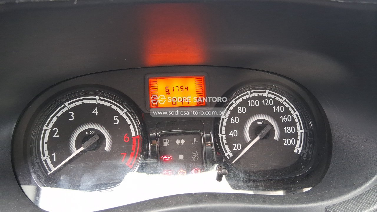 Foto 7 de 10: RENAULT - SANDERO 2013/2013