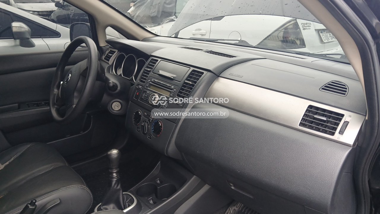 Foto 7 de 8: NISSAN - TIIDA 18S FLEX 2011/2012