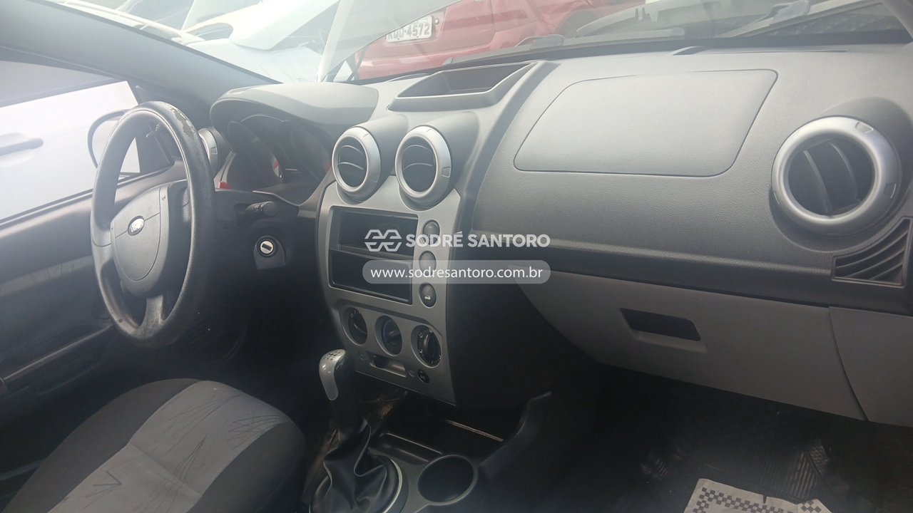 Foto 7 de 8: FORD - FIESTA FLEX 2010/2010