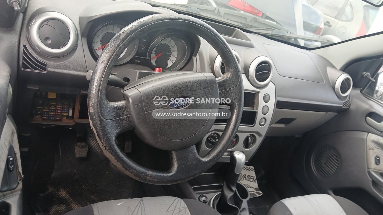Foto 6 de 8: FORD - FIESTA FLEX 2010/2010