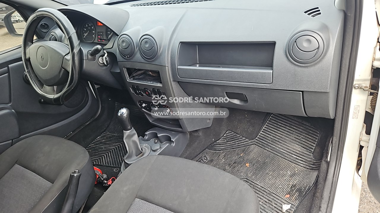 Foto 8 de 13: RENAULT - LOGAN AUT 1016V 2009/2010