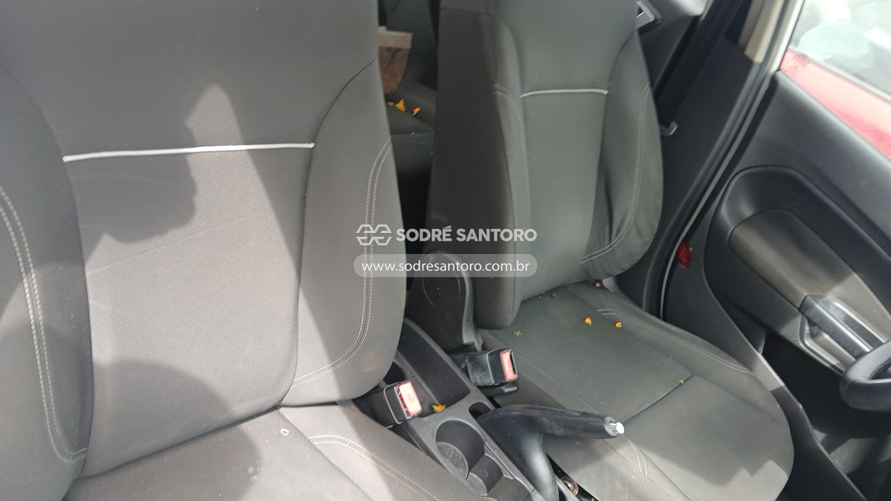 Foto 8 de 8: FORD - FIESTA HA 1.5L SE 2014/2015