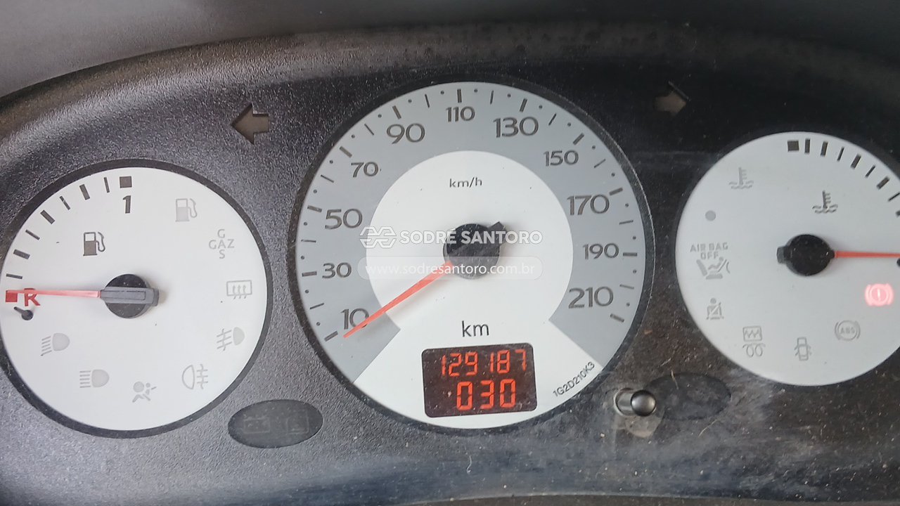 Foto 7 de 13: RENAULT - CLIO CAM 10H3P 2010/2011
