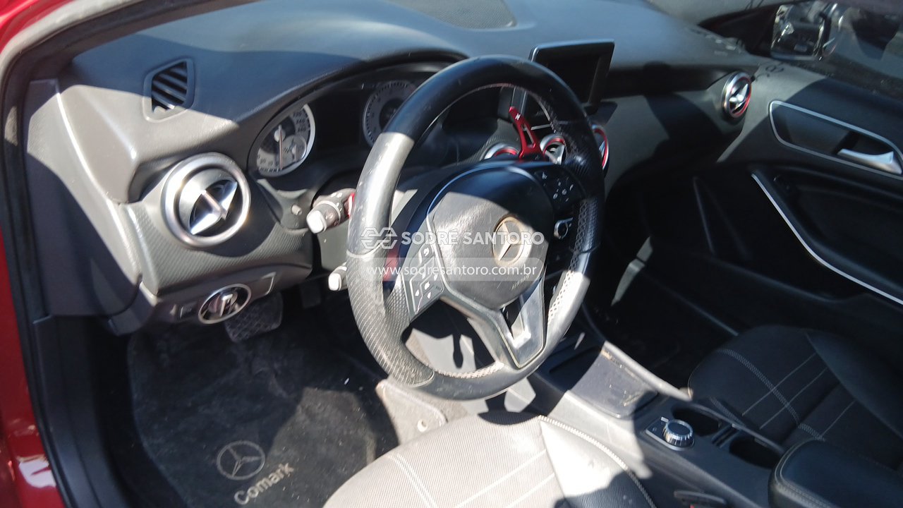 Foto 6 de 13: MERCEDES-BENZ - A200 TURBO 2013/2013