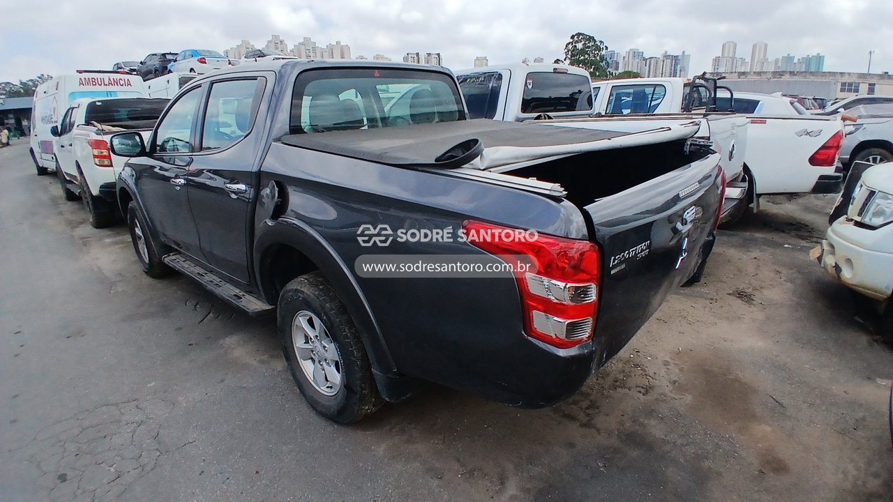 Foto 2: MITSUBISHI - TRITON SPORT HPE 2017/2018