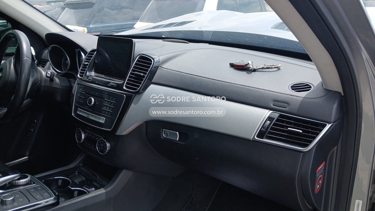Foto 7 de 13: MERCEDES-BENZ - GLS 350 D 2016/2016