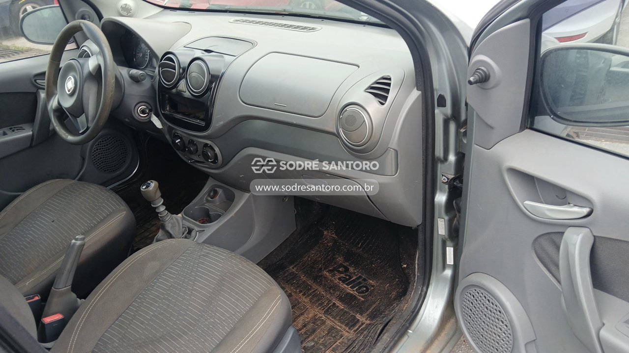 Foto 7 de 11: FIAT - PALIO ATTRACTIV 1.0 2012/2013