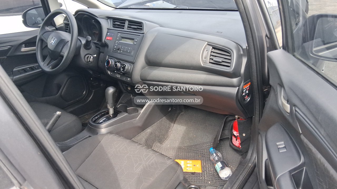 Foto 7 de 13: HONDA - FIT LX 2015/2015