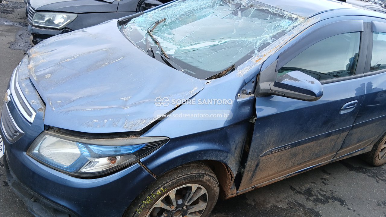 Foto 11 de 13: CHEVROLET - ONIX 1.4 LTZ 2015/2016