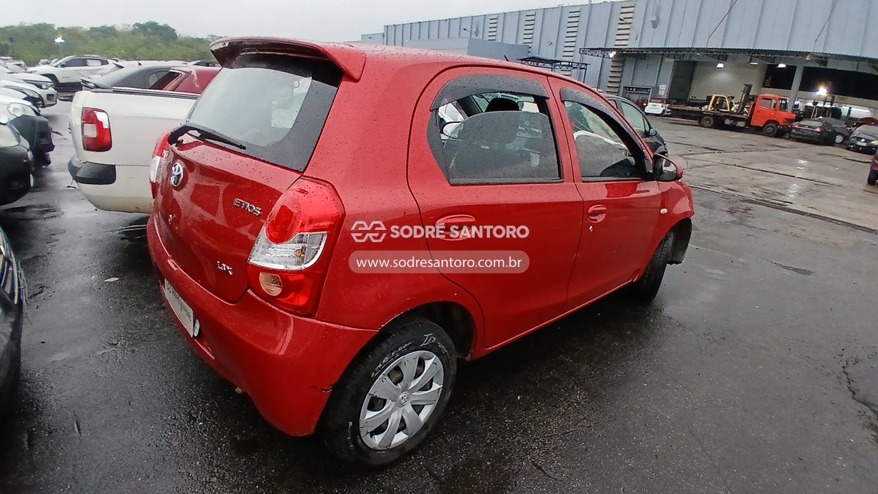 Foto 4: TOYOTA - ETIOS HB X 2016/2016