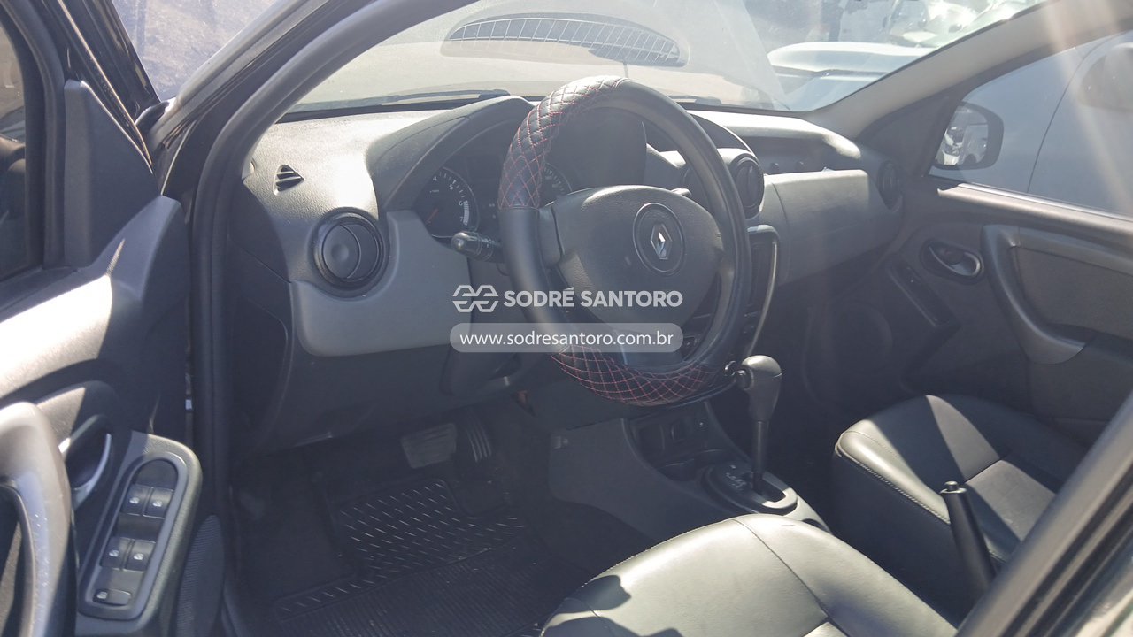 Foto 6 de 12: RENAULT - DUSTER 4X2A 2013/2014
