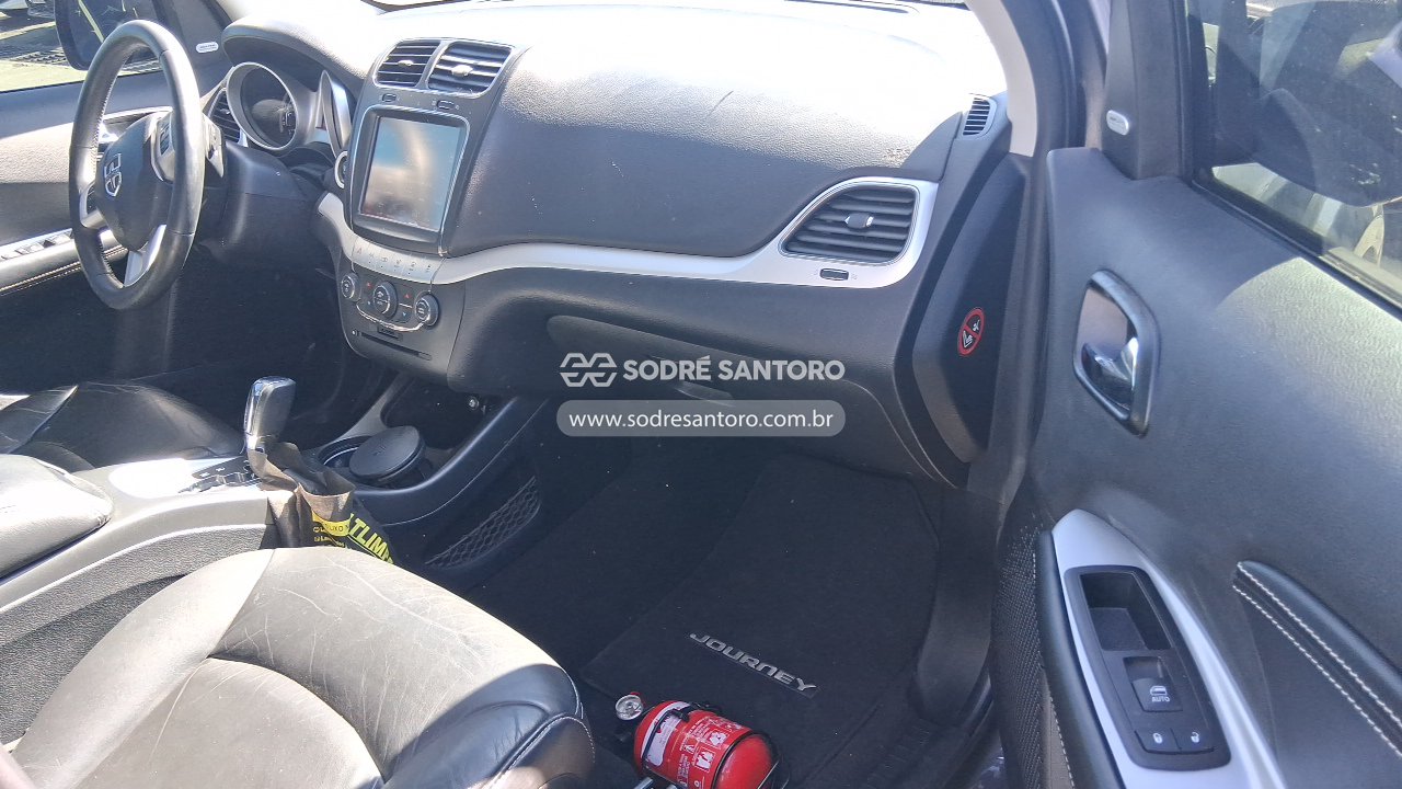 Dodge Journey R - 2014/2015 — foto 8 de 12